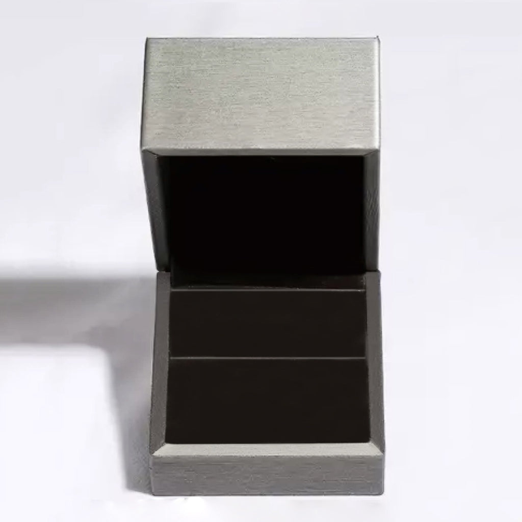 Gift box for moissanite leaf ring, black insert in gray case