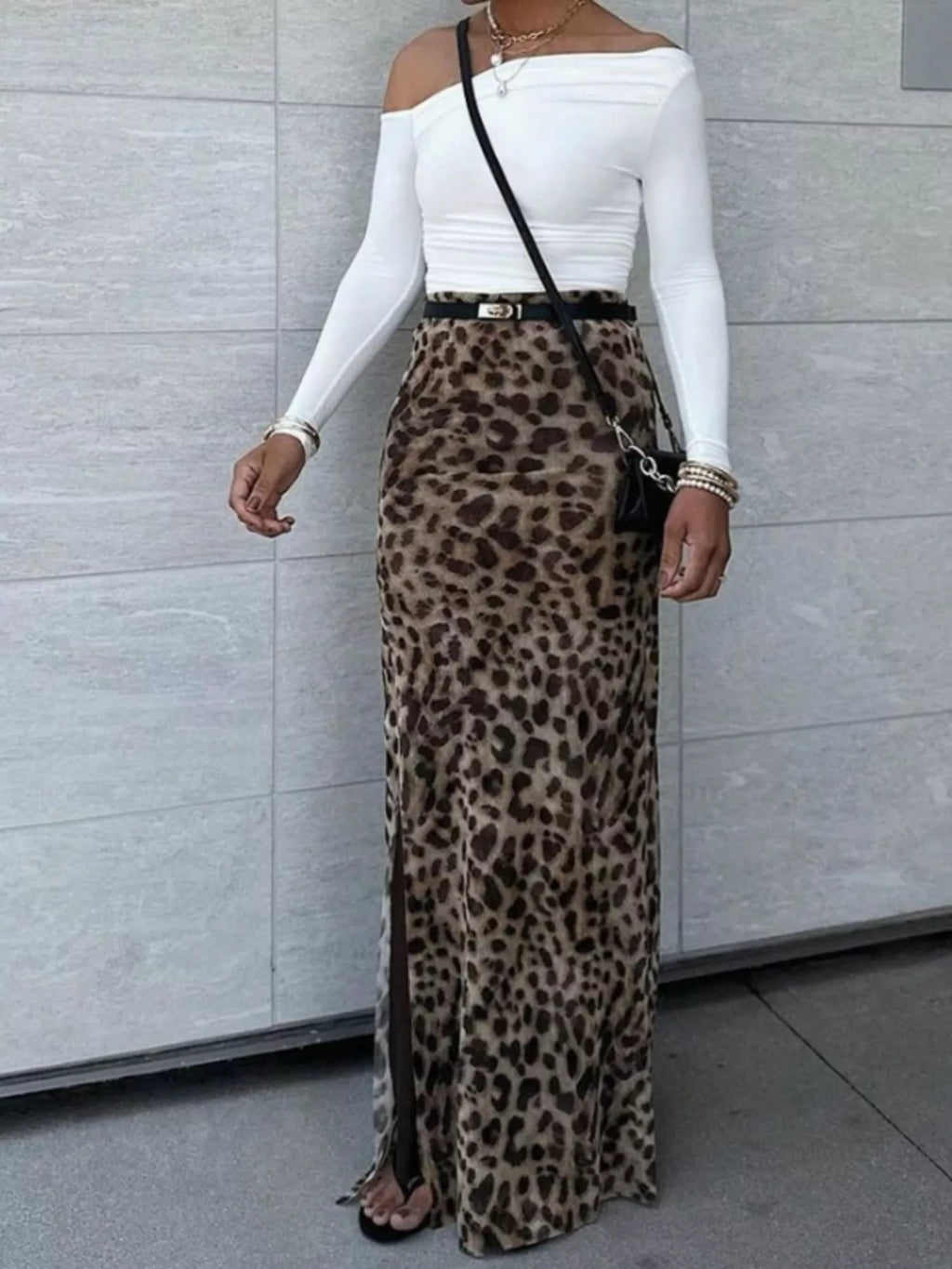 Leopard print high-waisted maxi skirt with defined waistband and long column fit